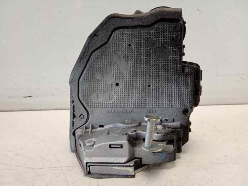 Recambio de cerradura puerta trasera derecha para toyota auris 1.2 16v turbo cat referencia OEM IAM   