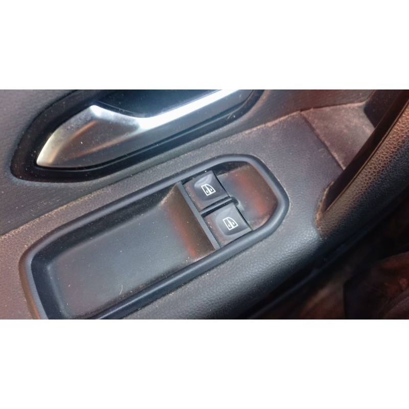 Recambio de mando elevalunas delantero izquierdo para renault express furgoneta/monovolumen 1.5 blue dci 75 (f6aa) referencia OE