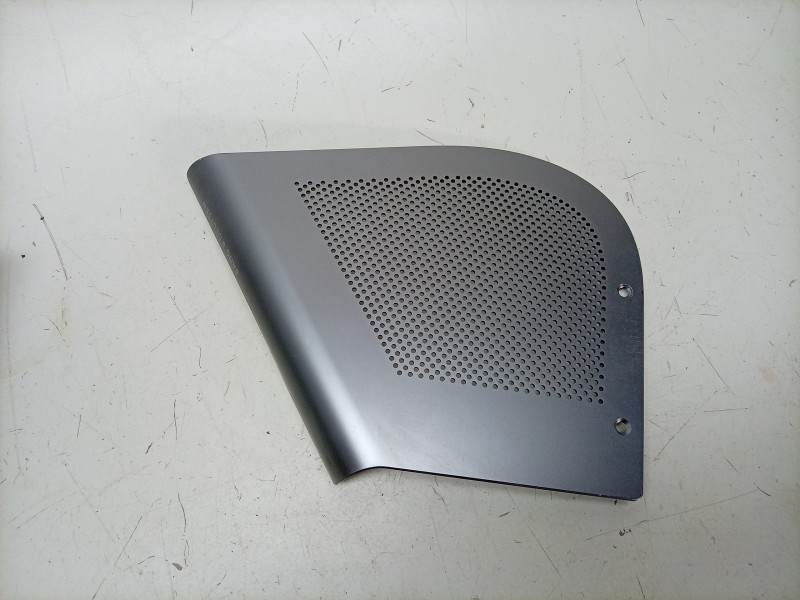 Recambio de moldura para aston martin rapide 5.9 v12 cat referencia OEM IAM  AD43311A77AA 