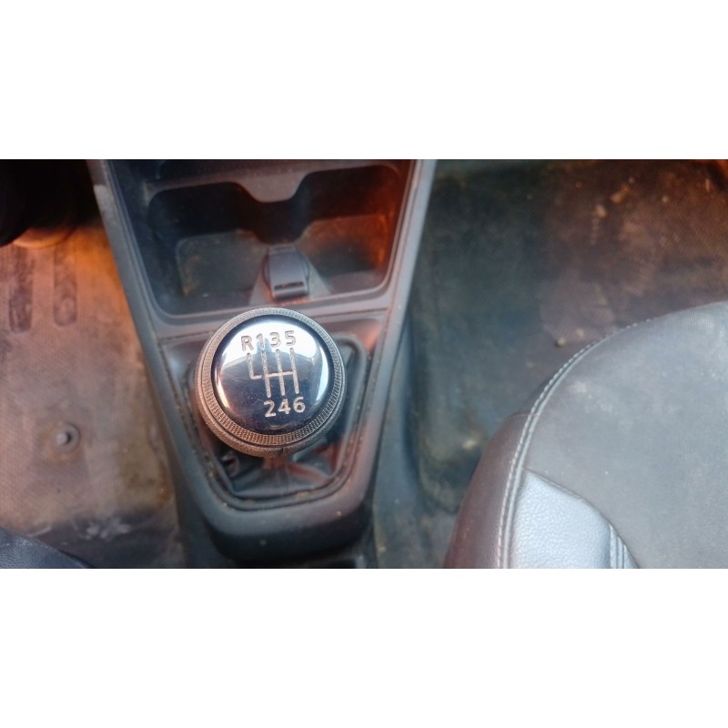 Recambio de pomo palanca cambio para renault express furgoneta/monovolumen 1.5 blue dci 75 (f6aa) referencia OEM IAM   