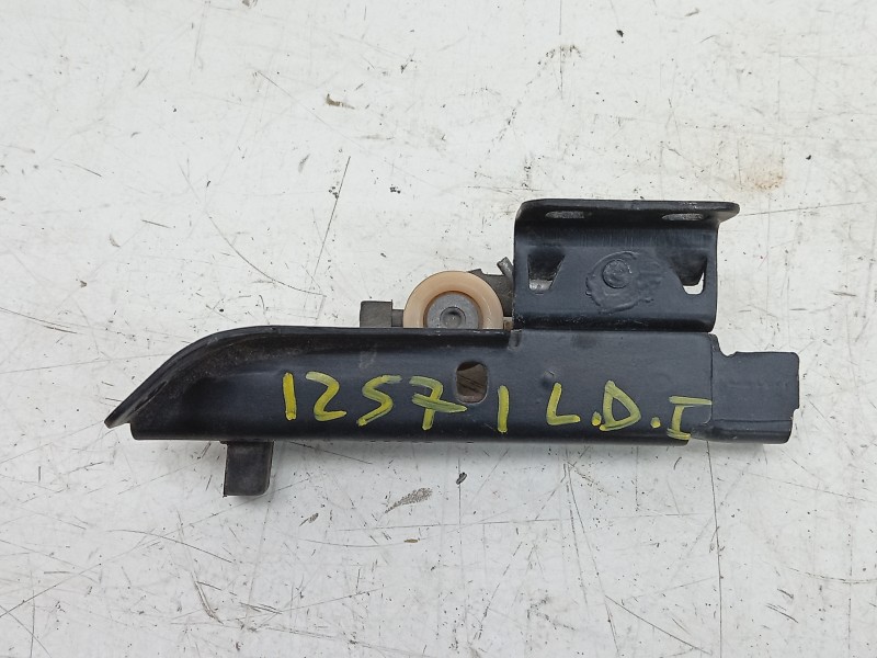 Recambio de soporte / guia puerta corredera para renault kangoo express (fw0/1_) 1.5 dci 95 (fw16) referencia OEM IAM  497760G 