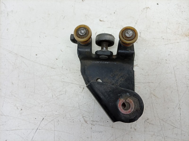 Recambio de soporte / guia puerta corredera para renault kangoo express (fw0/1_) 1.5 dci 95 (fw16) referencia OEM IAM  497637G 