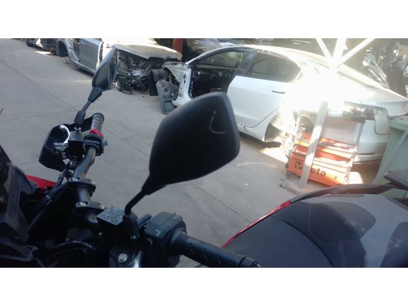 Recambio de retrovisor izquierdo para honda adv adv 350 referencia OEM IAM   