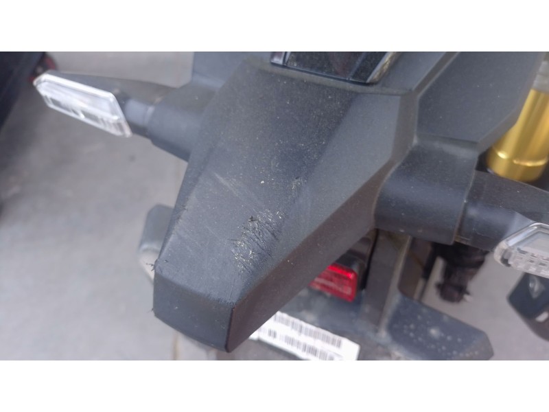 Recambio de portamatriculas para honda adv adv 350 referencia OEM IAM   