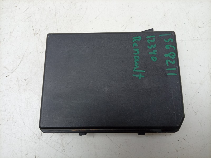 Recambio de caja reles / fusibles para renault rafale rafale referencia OEM IAM  284B78143R 