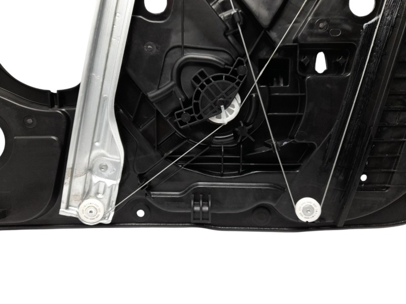 Recambio de elevalunas delantero izquierdo para hyundai i30 (gd) referencia OEM IAM  82471A6000 106404121