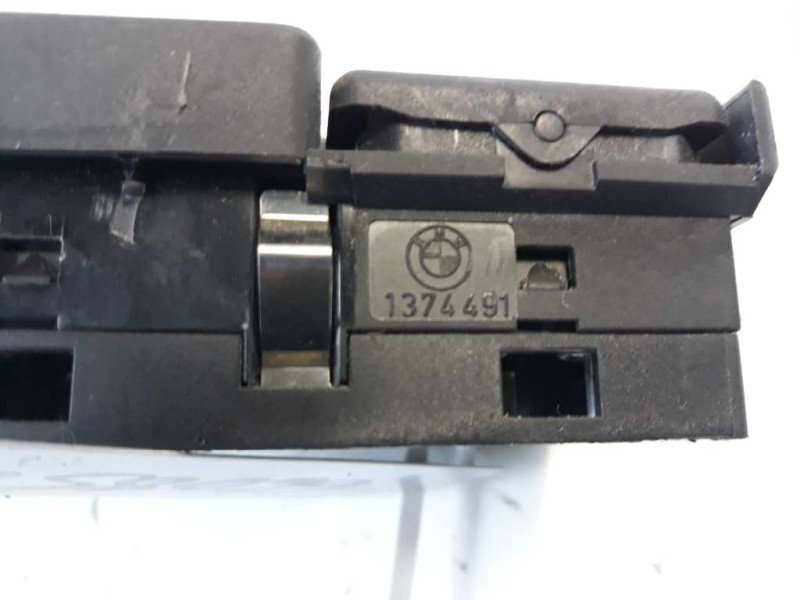 Recambio de mando elevalunas delantero izquierdo para bmw serie 5 berlina (e34) 525tds referencia OEM IAM 1374491  