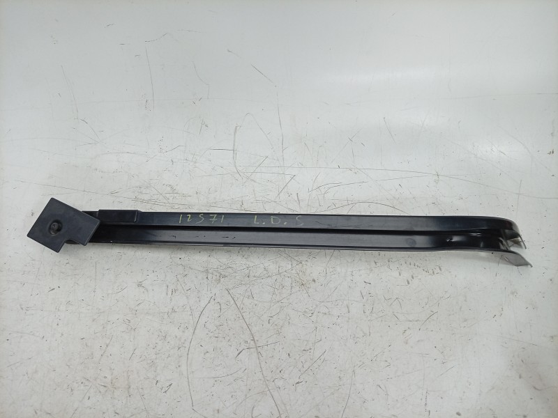 Recambio de soporte / guia puerta corredera para renault kangoo express (fw0/1_) 1.5 dci 95 (fw16) referencia OEM IAM  08608RG 