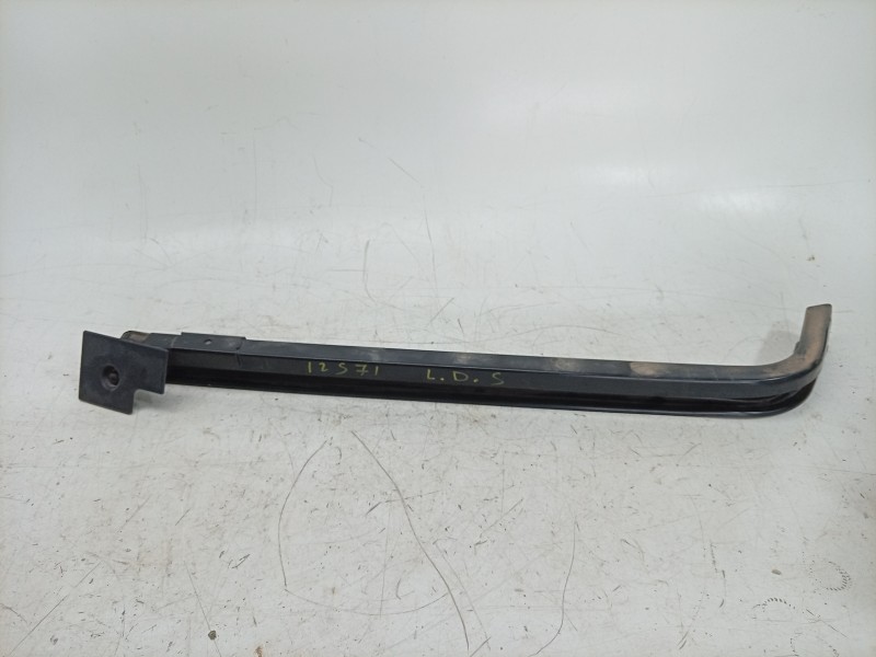 Recambio de soporte / guia puerta corredera para renault kangoo express (fw0/1_) 1.5 dci 95 (fw16) referencia OEM IAM  08608RG 