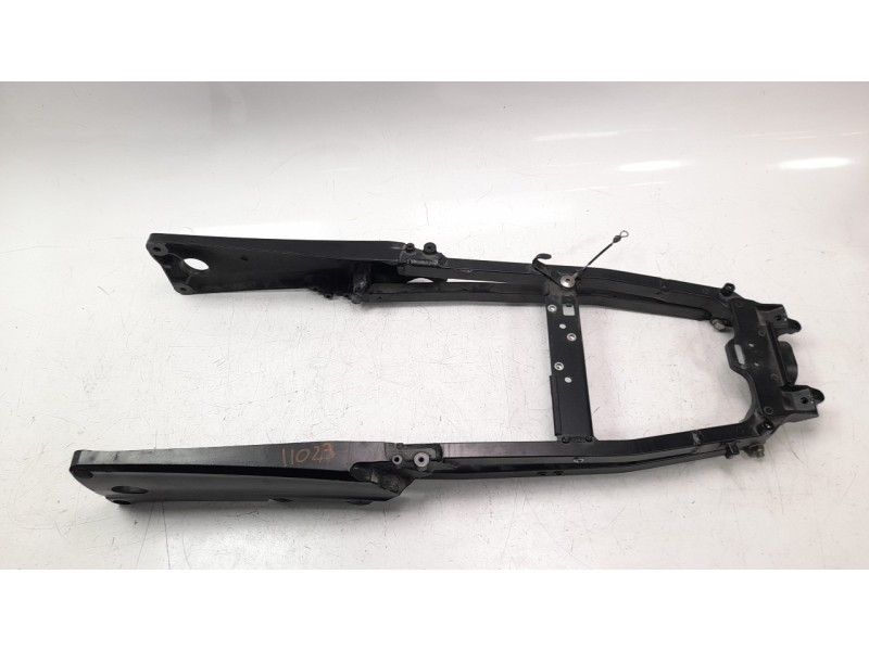 Recambio de subchasis trasero para kawasaki zzr 1400 referencia OEM IAM 32160064911E  