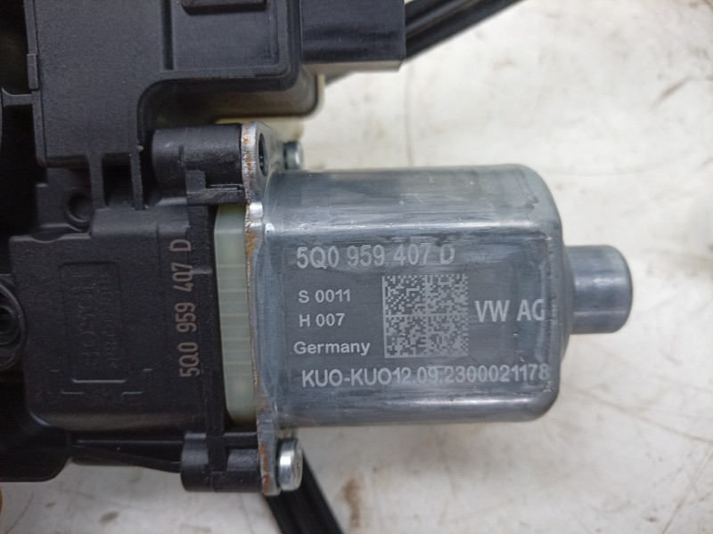 Recambio de elevalunas trasero izquierdo para volkswagen polo vi (aw1, bz1, ae1) 1.0 tsi referencia OEM IAM 5Q0959407D 2G6839461
