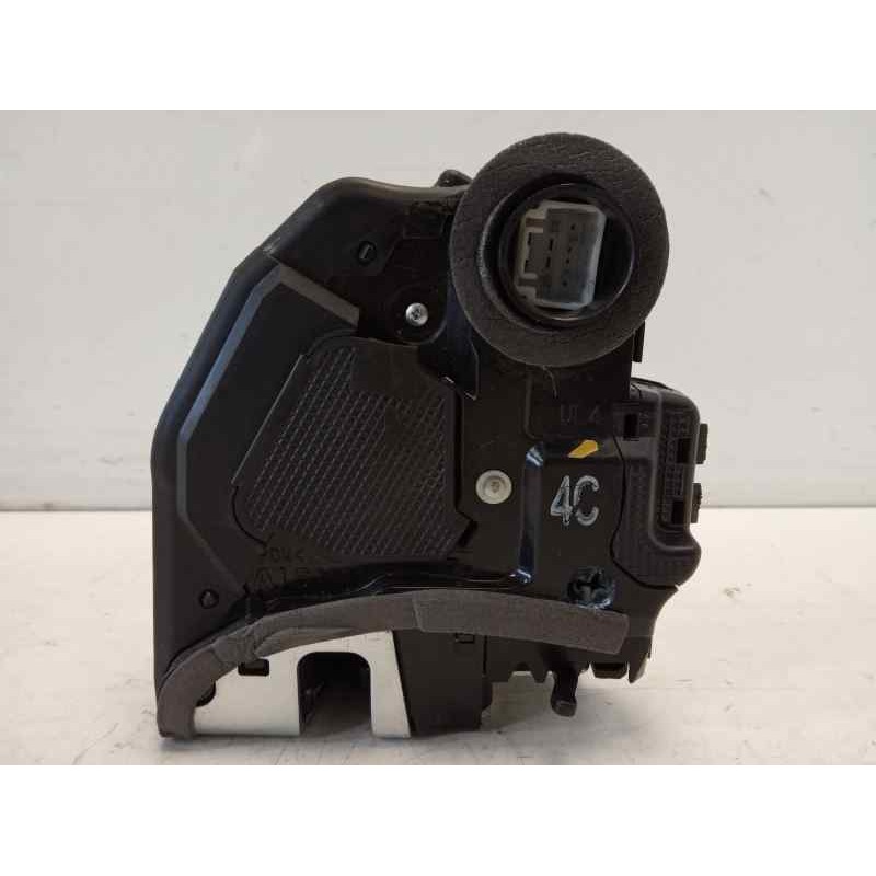 Recambio de cerradura puerta trasera izquierda para toyota auris 1.2 16v turbo cat referencia OEM IAM   