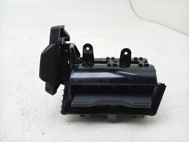 Recambio de aireador central para renault rafale rafale referencia OEM IAM  687519849R 