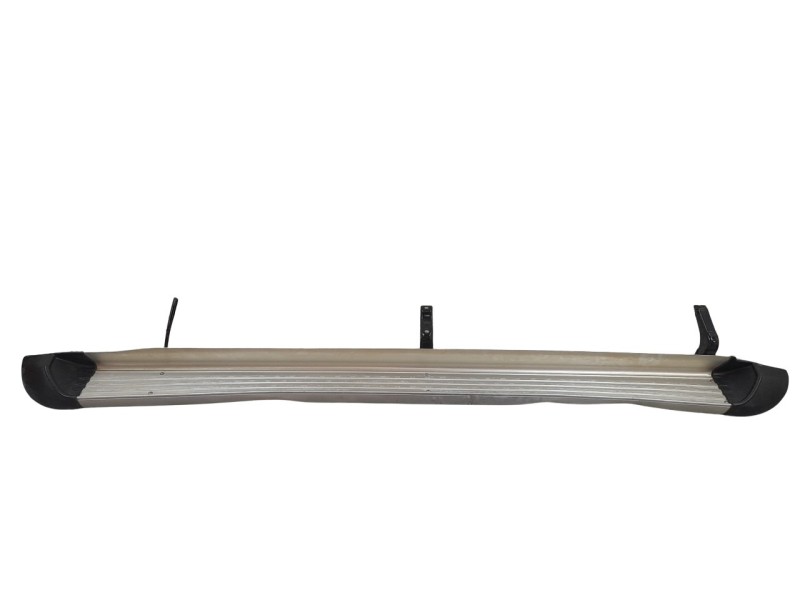 Recambio de estribos laterales para toyota hilux (gun1) doble cabina dlx 4x4 referencia OEM IAM NOREF  