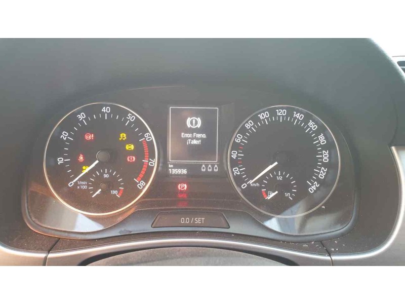 Recambio de cuadro instrumentos para skoda fabia 1.2 tsi referencia OEM IAM 6V0920740A  