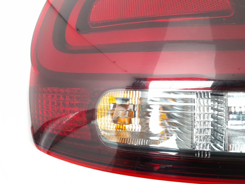Recambio de piloto trasero izquierdo para citroën c3 iii (sx) 1.5 bluehdi 100 (sxyhyp, sxyhtu) referencia OEM IAM  9812257580 10