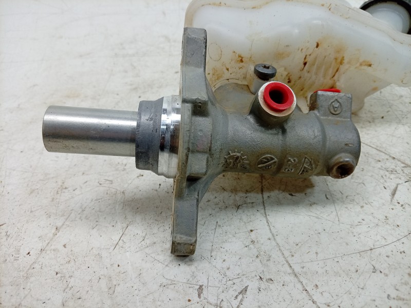 Recambio de bomba freno para dacia duster iii eco-g 100 essential referencia OEM IAM  460918660R 