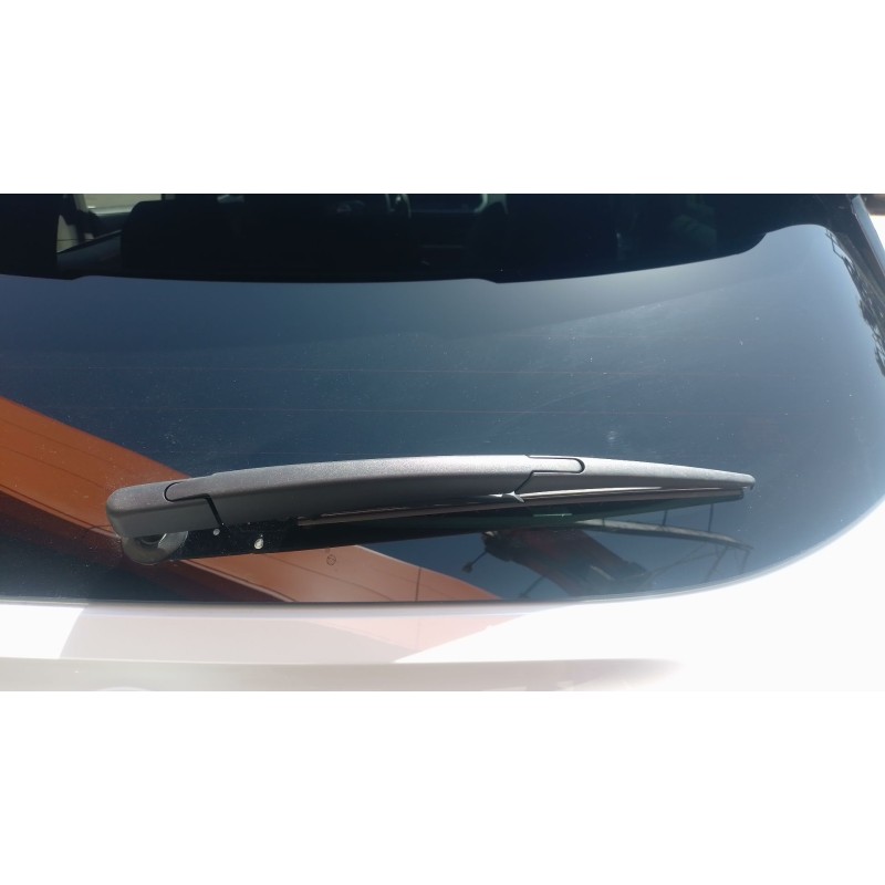 Recambio de brazo limpia trasero para nissan qashqai iii (j12) 1.5 vc-t referencia OEM IAM   
