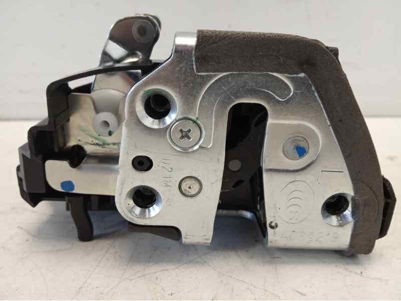 Recambio de cerradura puerta trasera izquierda para toyota auris 1.2 16v turbo cat referencia OEM IAM   