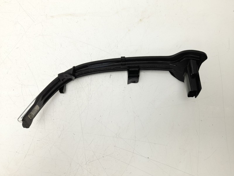 Recambio de piloto retrovisor derecho para bmw 3 (g20, g80, g28) 318 d mild-hybrid referencia OEM IAM  63137498160 