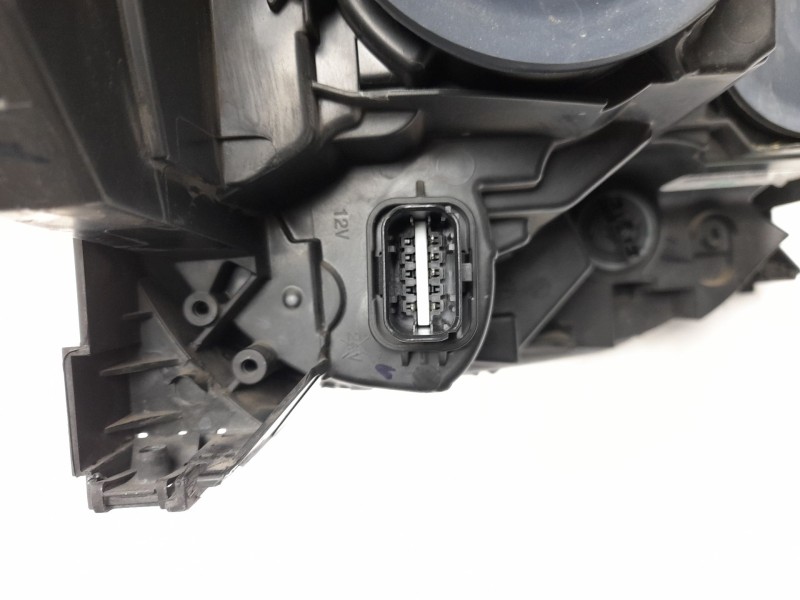 Recambio de faro izquierdo para renault express furgoneta/monovolumen 1.5 blue dci 75 (f6aa) referencia OEM IAM  260600331R RN92