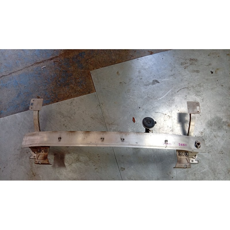 Recambio de refuerzo paragolpes delantero para citroën c3 iii (sx) 1.5 bluehdi 100 (sxyhyp, sxyhtu) referencia OEM IAM  98109760