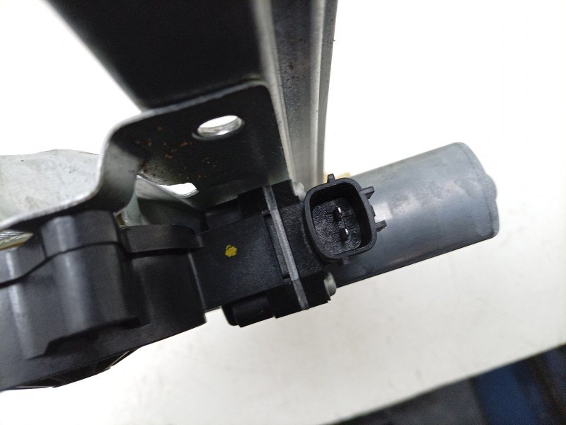 Recambio de elevalunas trasero izquierdo para renault captur i (j5_, h5_) 0.9 tce 90 referencia OEM IAM  827012973R 