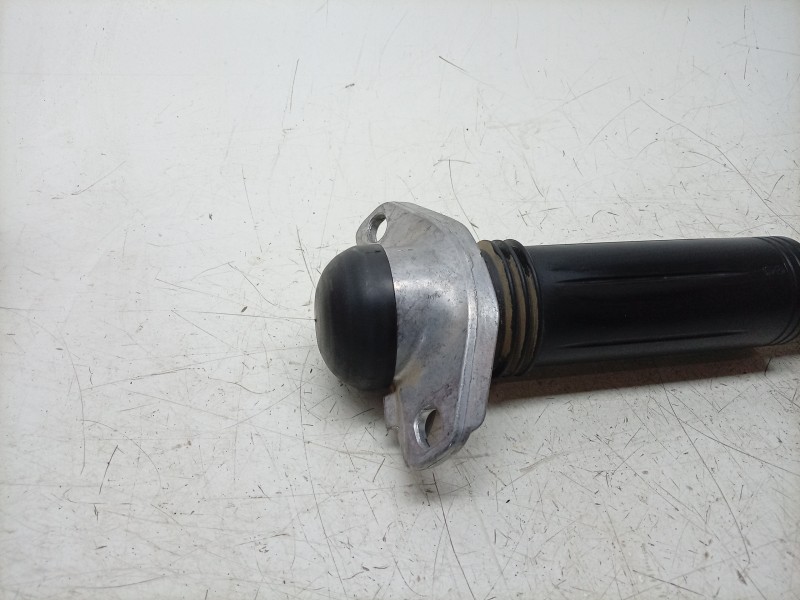 Recambio de amortiguador trasero derecho para toyota c-hr hybrid active referencia OEM IAM  48530F4240 