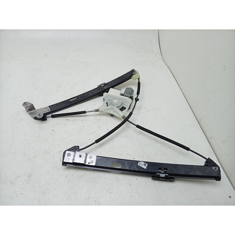 Recambio de elevalunas delantero derecho para volkswagen polo vi (aw1, bz1, ae1) 1.0 tsi referencia OEM IAM  2G4837462C 