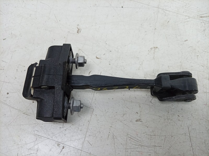 Recambio de retenedor puerta para renault captur i (j5_, h5_) 0.9 tce 90 referencia OEM IAM  824305607R 