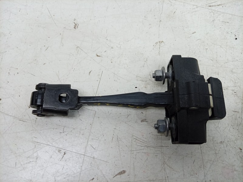 Recambio de retenedor puerta para renault captur i (j5_, h5_) 0.9 tce 90 referencia OEM IAM  824305607R 