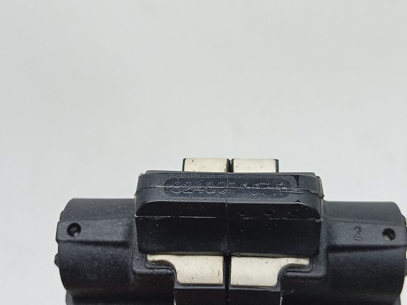 Recambio de retenedor puerta para renault captur i (j5_, h5_) 0.9 tce 90 referencia OEM IAM  824305607R 