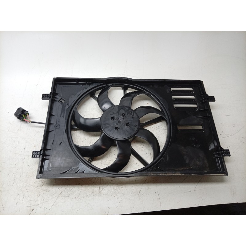 Recambio de electroventilador para toyota corolla sedán (_e21_) 1.8 vvti hybrid (zwe211, mzea12) referencia OEM IAM  5Q0121207 4