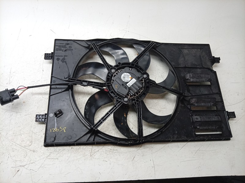 Recambio de electroventilador para toyota corolla sedán (_e21_) 1.8 vvti hybrid (zwe211, mzea12) referencia OEM IAM  5Q0121207 4