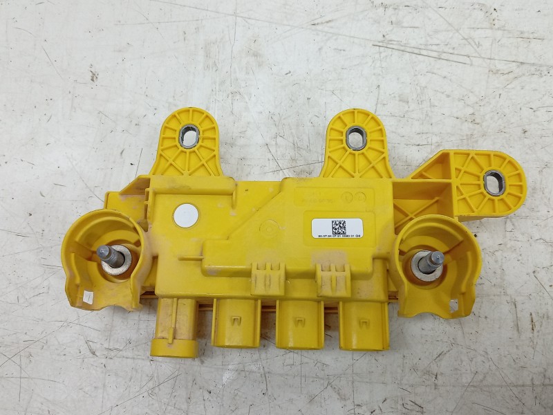 Recambio de caja reles / fusibles para dacia duster iii eco-g 100 essential referencia OEM IAM  241148846R 