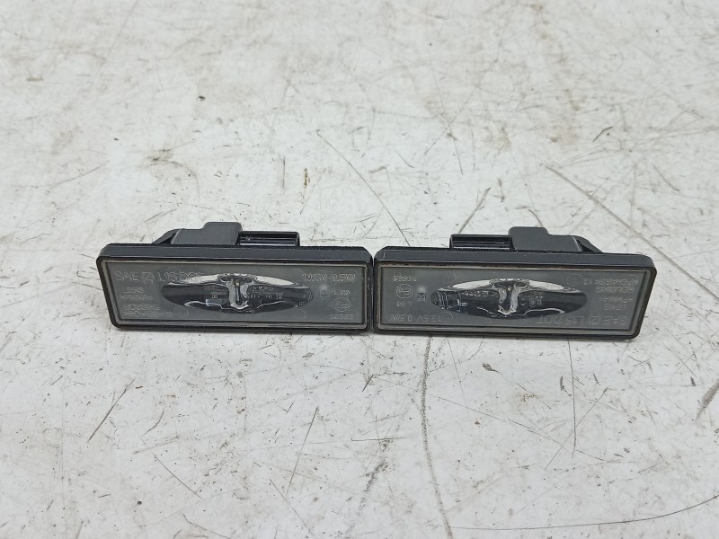 Recambio de piloto matricula para dacia duster iii eco-g 100 essential referencia OEM IAM  265102291R 