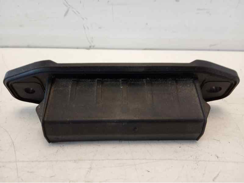 Recambio de maneta exterior porton para toyota auris 1.2 16v turbo cat referencia OEM IAM 15C879  