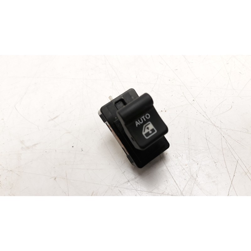 Recambio de mando elevalunas delantero derecho para jeep renegade 1.0 t-gdi cat referencia OEM IAM 30170843  