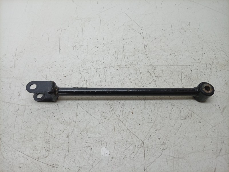 Recambio de tirante trasero izquierdo para dacia duster iii eco-g 100 essential referencia OEM IAM  555068085R 