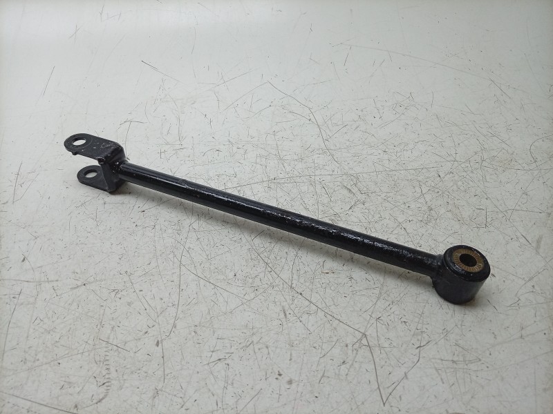 Recambio de tirante trasero derecho para dacia duster iii eco-g 100 essential referencia OEM IAM  555068085R 