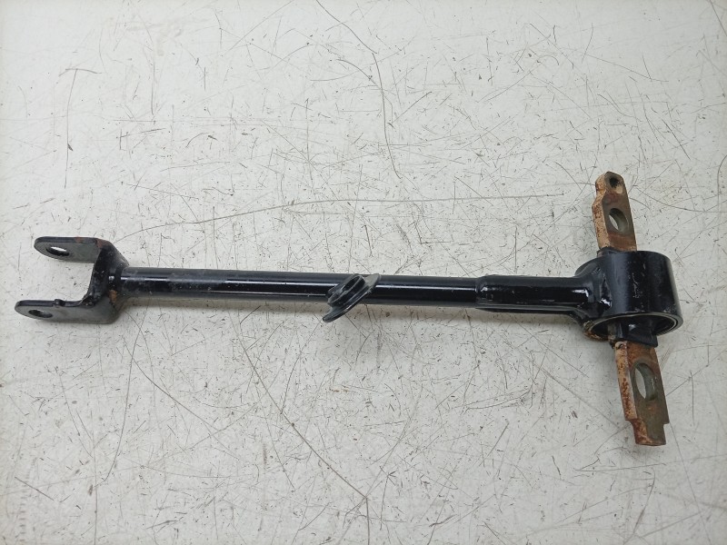 Recambio de tirante trasero izquierdo para dacia duster iii eco-g 100 essential referencia OEM IAM  555025969R 