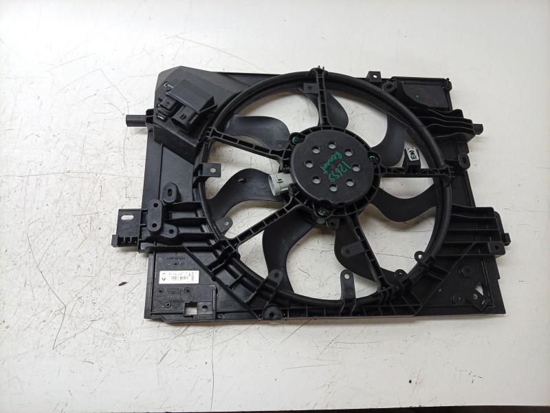 Recambio de electroventilador para renault clio v (b7_) 1.0 lpg (b7mt) referencia OEM IAM  214810411R 102GA226019/102GA226020/RN