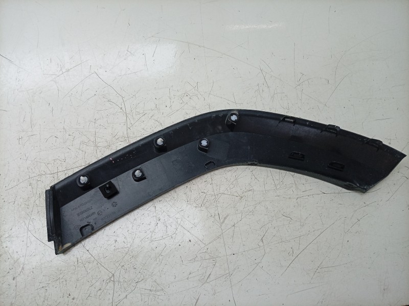 Recambio de aletin trasero derecho para dacia duster iii eco-g 100 essential referencia OEM IAM  767188638R 