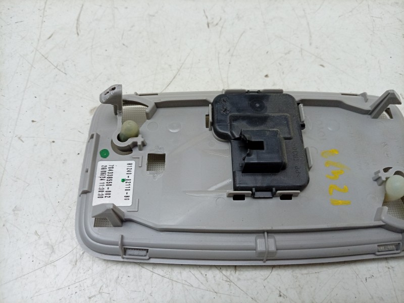Recambio de luz interior para toyota yaris cross (mxp_) 1.5 hybrid (mxpj10) referencia OEM IAM  8124002110 