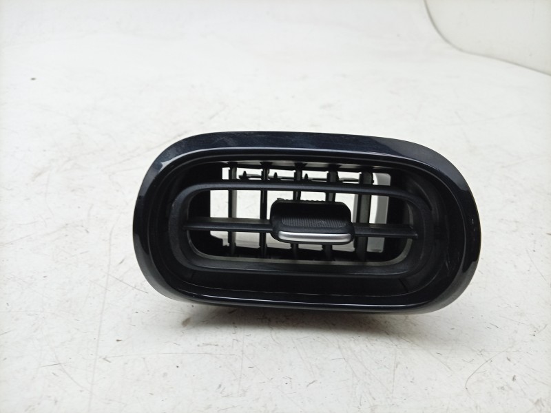 Recambio de aireador derecho para toyota yaris cross (mxp_) 1.5 hybrid (mxpj10) referencia OEM IAM  55650K0040 