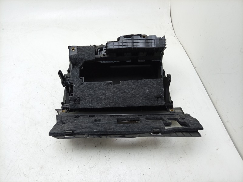 Recambio de guantera para audi q2 (gab, gag) 30 tdi referencia OEM IAM  81B857035C 