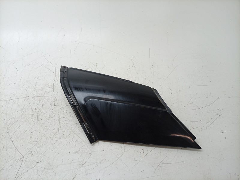 Recambio de moldura para land rover range rover evoque (l551) 2.0 d165 referencia OEM IAM  BJ3229148 