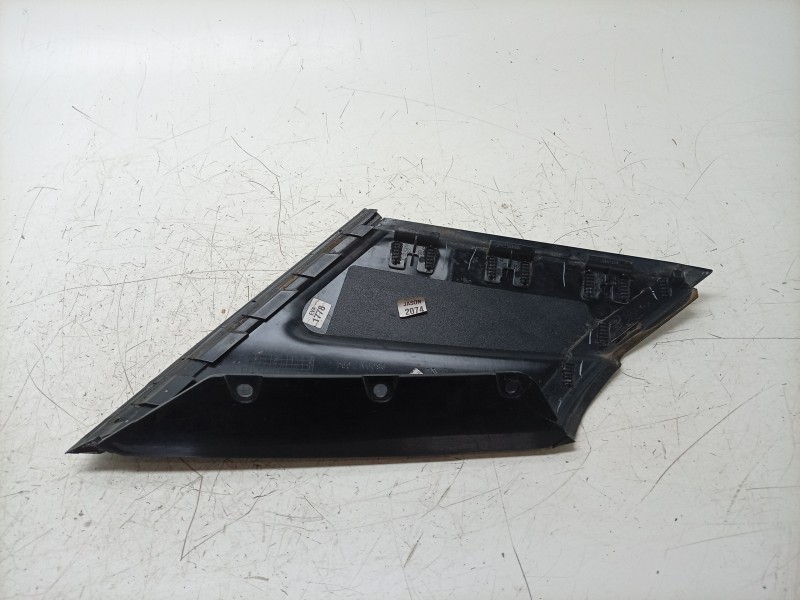 Recambio de moldura para land rover range rover evoque (l551) 2.0 d165 referencia OEM IAM  BJ3229148 