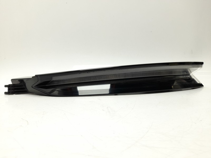 Recambio de piloto trasero izquierdo para porsche taycan (y1a) 4s referencia OEM IAM  9J1945091G 