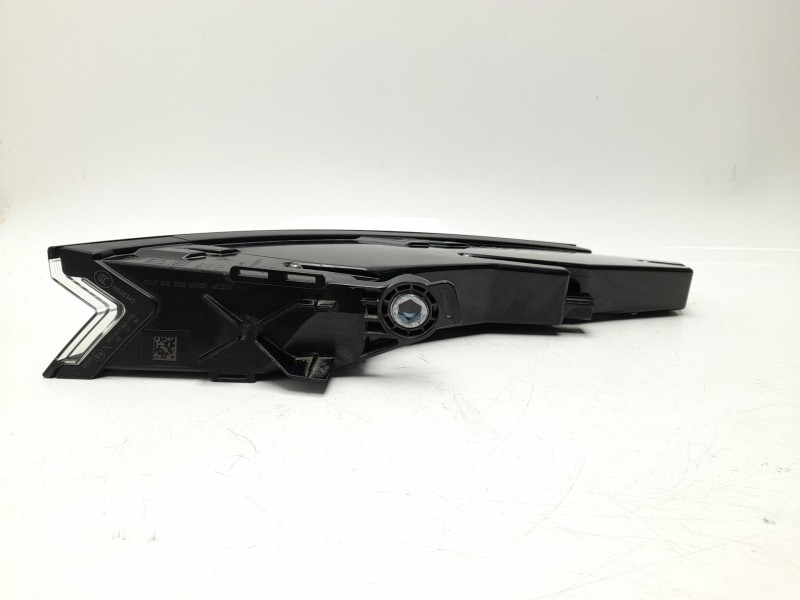 Recambio de piloto trasero izquierdo para porsche taycan (y1a) 4s referencia OEM IAM  9J1945091G 